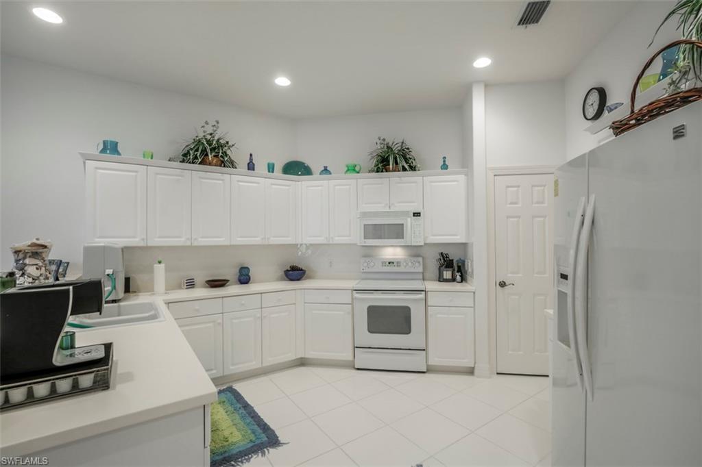 HUNTERS RIDGE - Residential