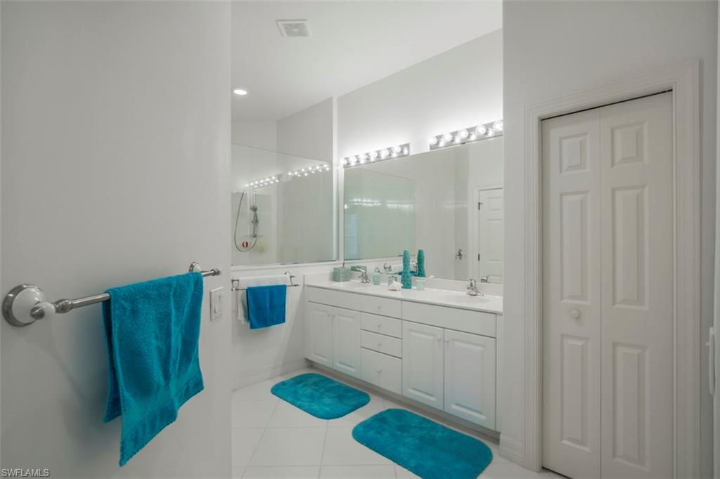 HUNTERS RIDGE - Residential