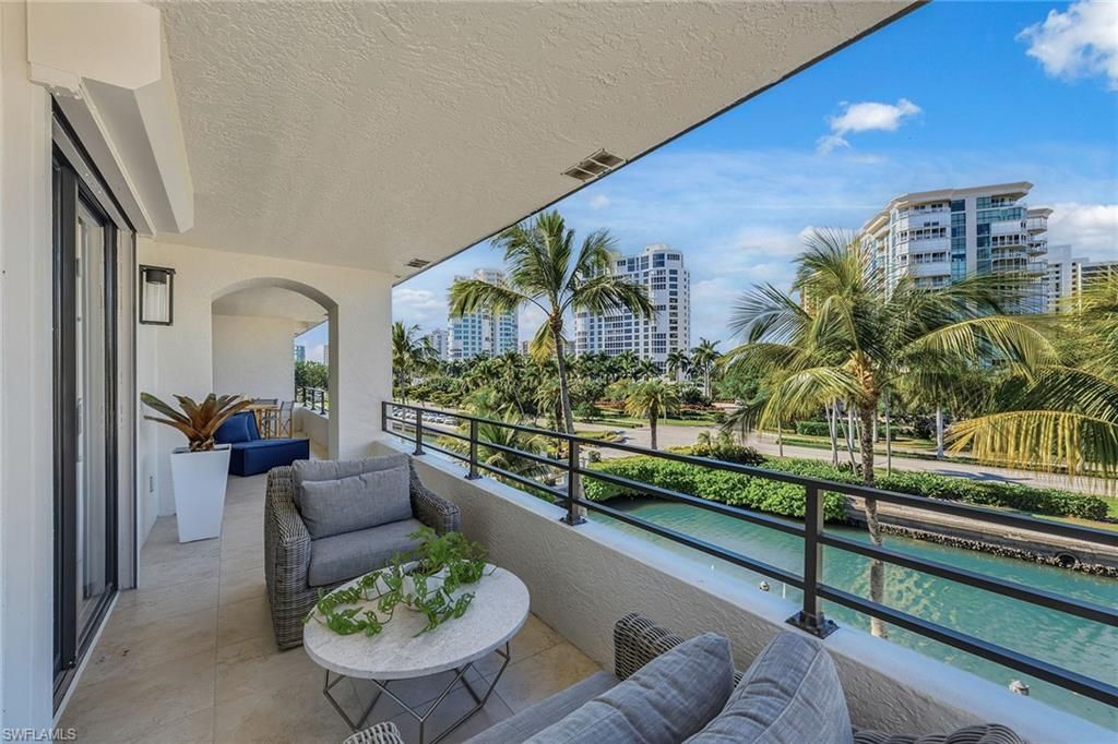 Photo of 4400 Gulf Shore BLVD N #4-405, NAPLES, FL 34103 (MLS # 226003676)