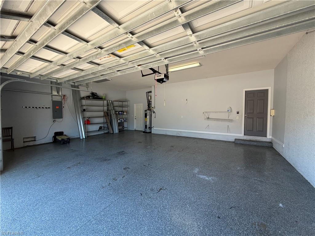 COLONY TRACE - Residential Lease