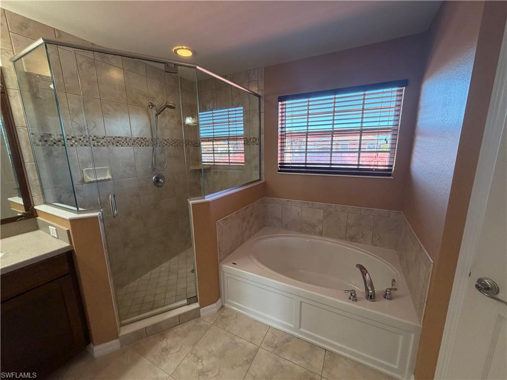 COLONY TRACE - Residential Lease