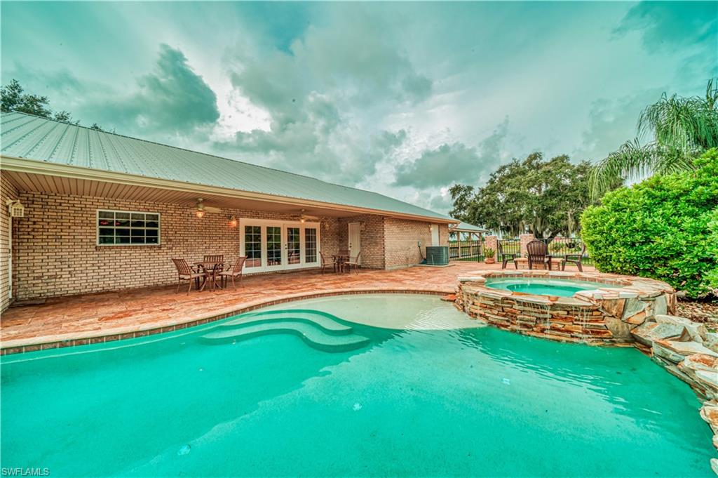 OAK HAVEN ESTATES - Residential