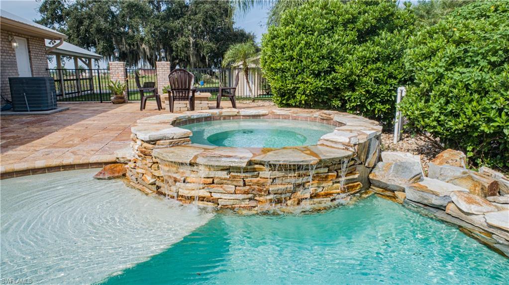 OAK HAVEN ESTATES - Residential