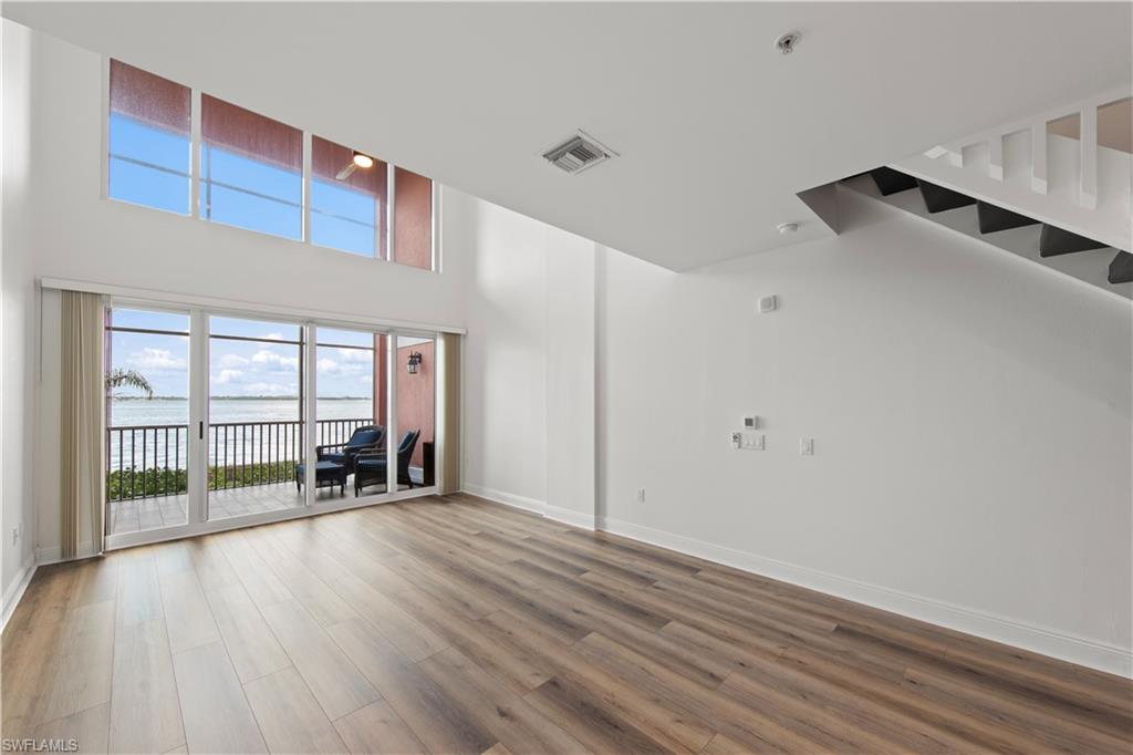 ST. TROPEZ - Residential Lease