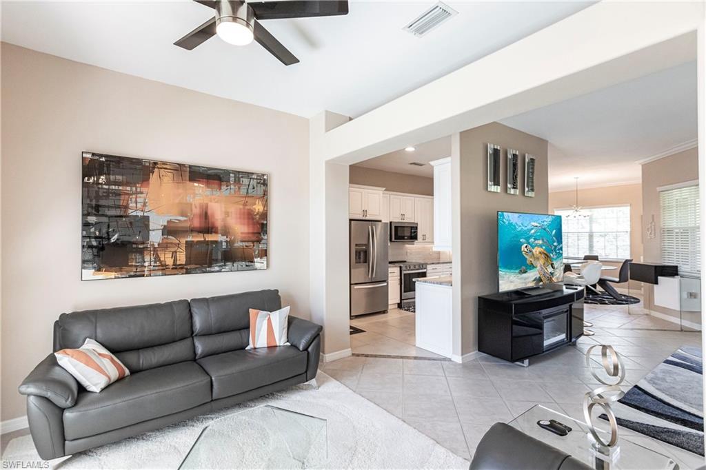 DANIELS VILLAS - Residential Lease