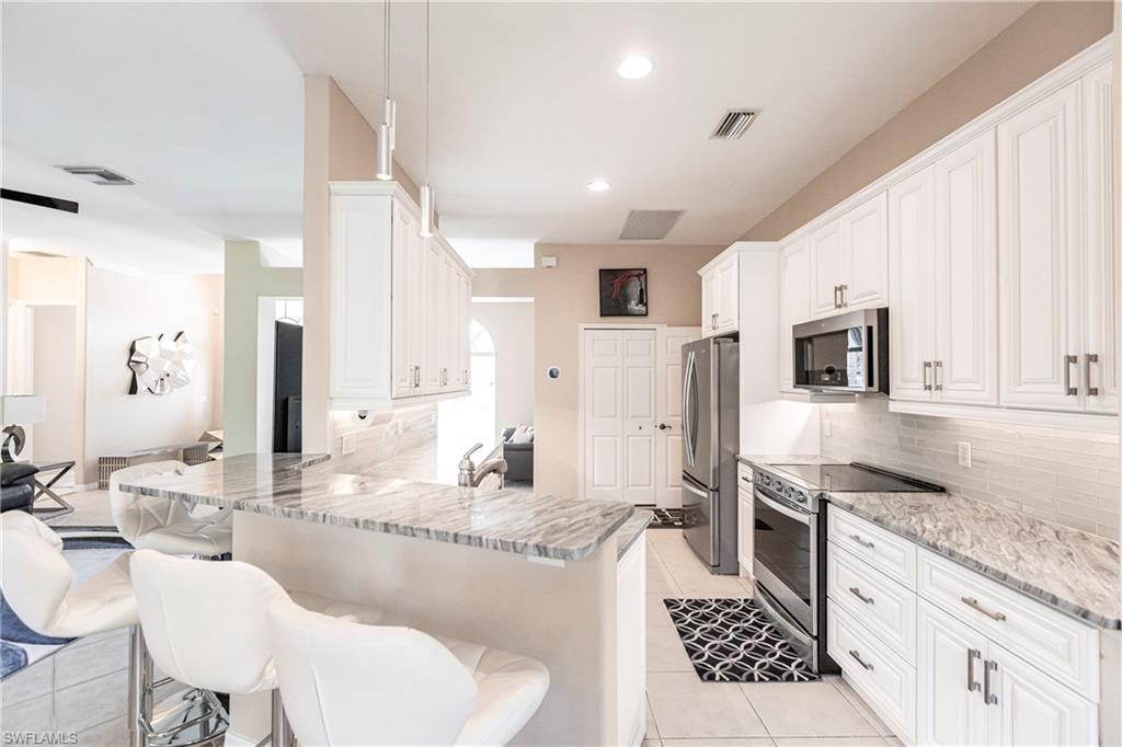 DANIELS VILLAS - Residential Lease