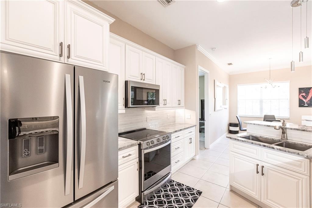 DANIELS VILLAS - Residential Lease