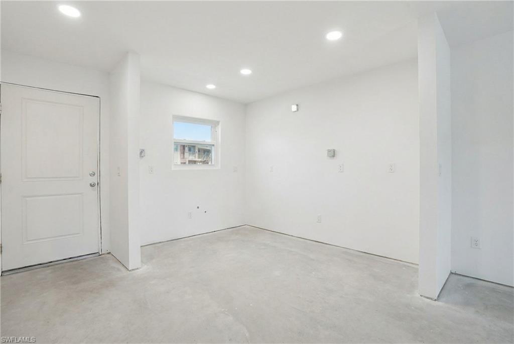 DAVIS WOODS CONDOMINIUM - Residential