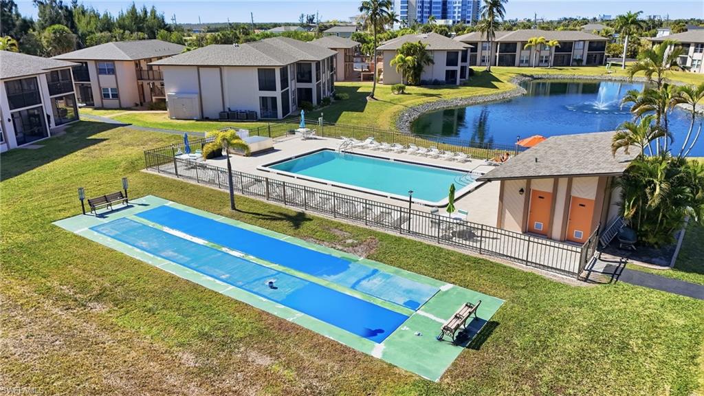 DAVIS WOODS CONDOMINIUM - Residential