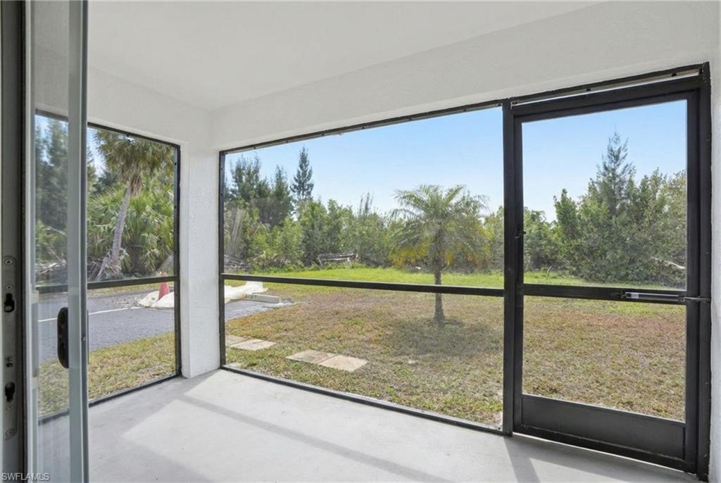 DAVIS WOODS CONDOMINIUM - Residential