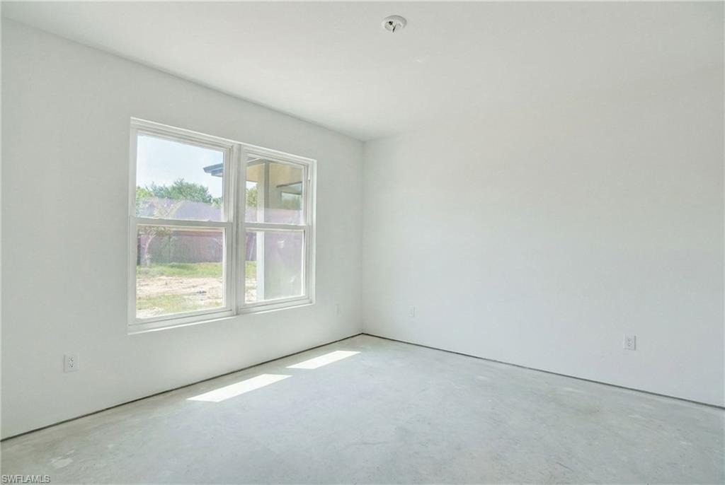 DAVIS WOODS CONDOMINIUM - Residential