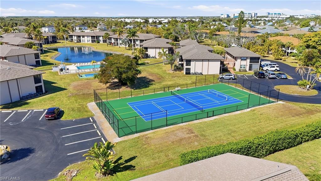 DAVIS WOODS CONDOMINIUM - Residential