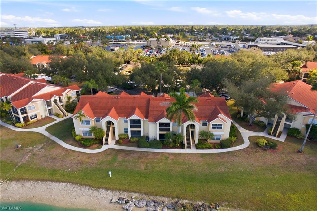 VENETIAN PALMS - Residential