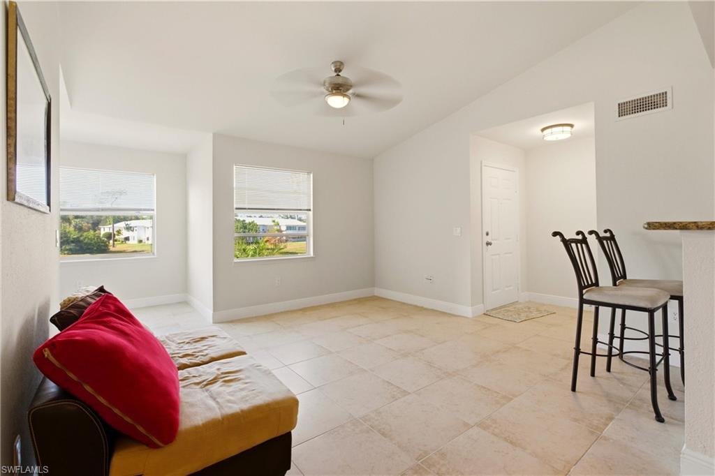 VENETIAN PALMS - Residential