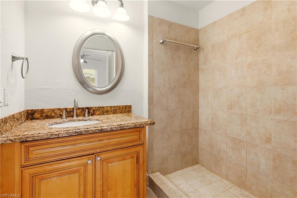 VENETIAN PALMS - Residential