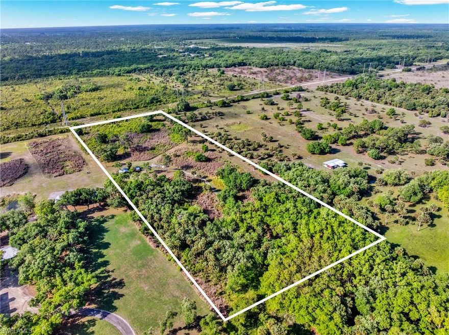 Discover the perfect opportunity to own 10 acres of high and dry land in desirable Alva, Florida! Zoned agricultural, this versatile property offers endless possibilities—build your dream home, create a private family compound, establish horse stables, or hold as a smart long-term investment.
The land provides a beautiful blank canvas with plenty of space for your vision to come to life. Conveniently located just off Palm Beach Blvd., you’ll enjoy easy access to I-75 while still experiencing the peace and privacy of country living.
Whether you're looking to build now or invest for the future, this property is priced to sell and won’t last long. Don’t miss your chance to secure a prime piece of Southwest Florida acreage!