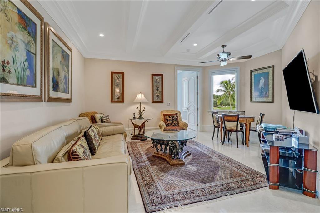 ESCADA AT TIBURON - Residential