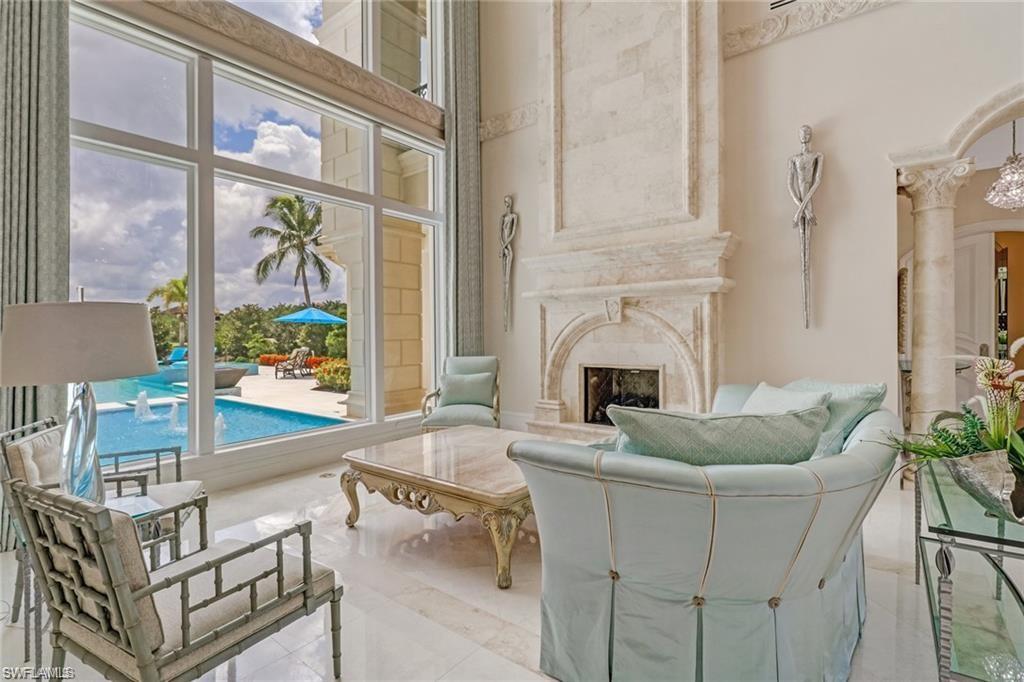 ESCADA AT TIBURON - Residential