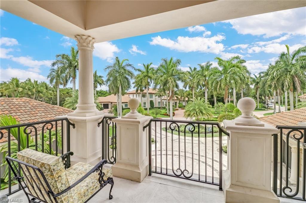 ESCADA AT TIBURON - Residential