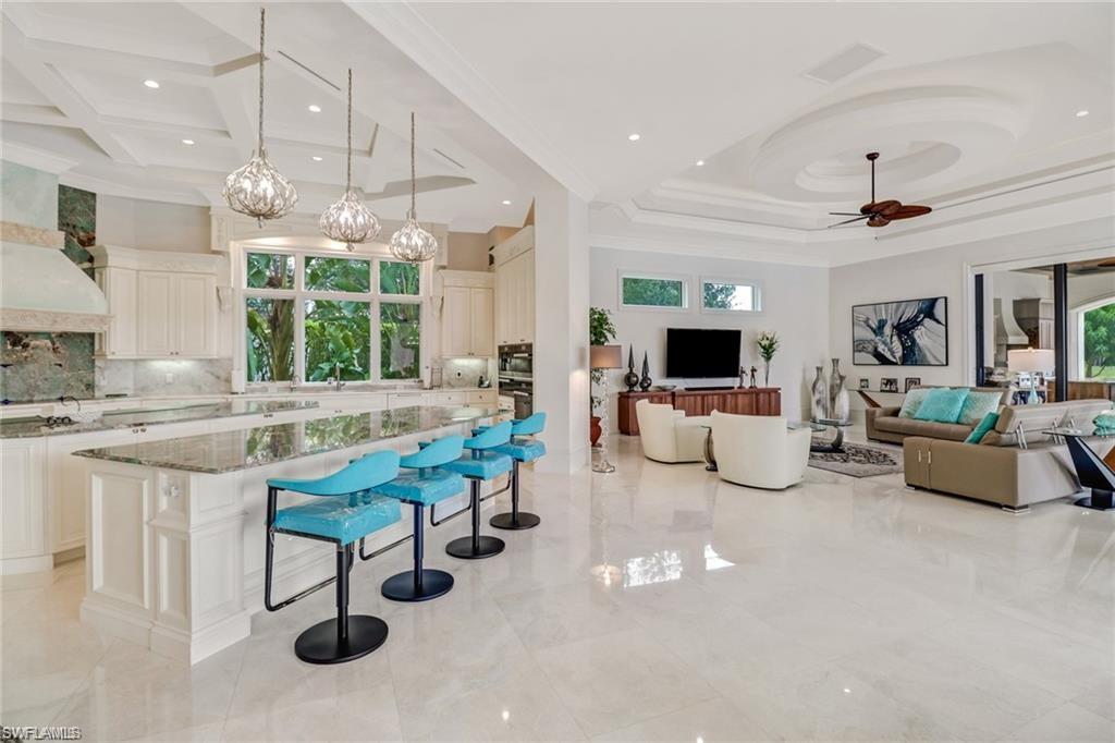 ESCADA AT TIBURON - Residential