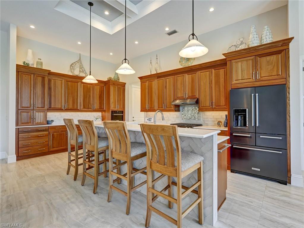 MARCO BEACH - Residential