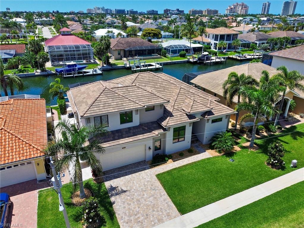MARCO BEACH - Residential
