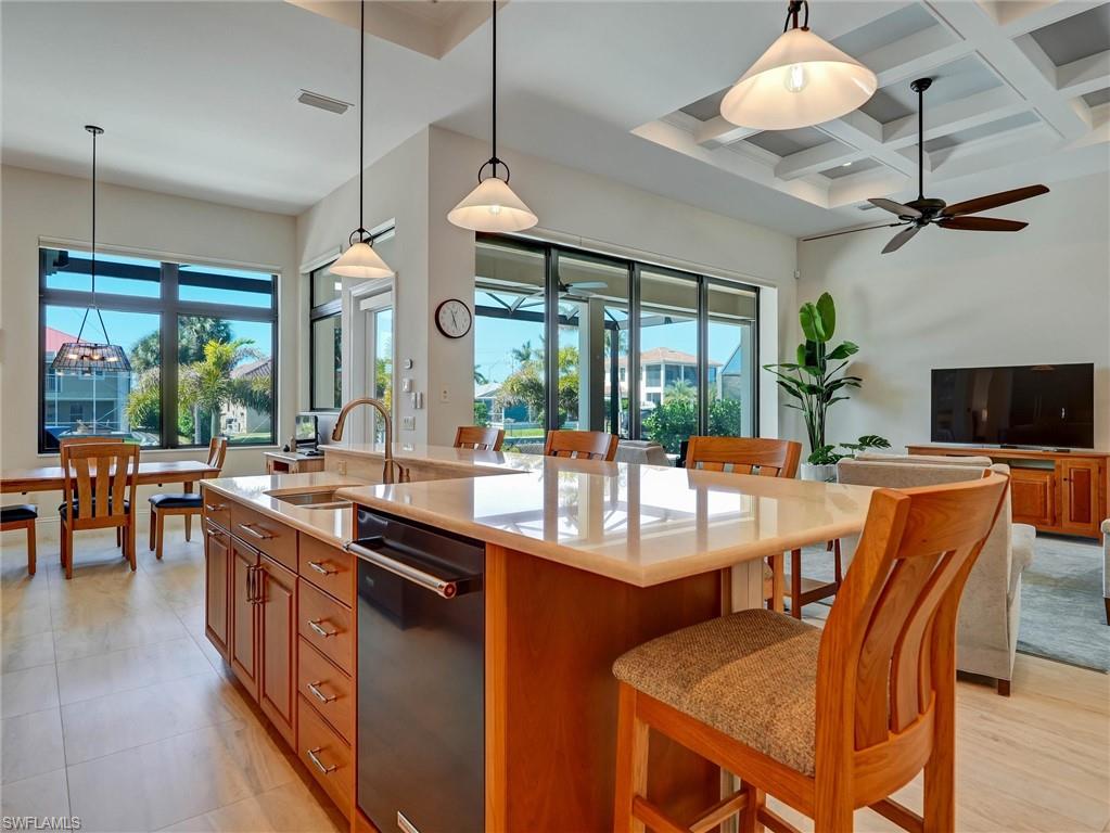 MARCO BEACH - Residential