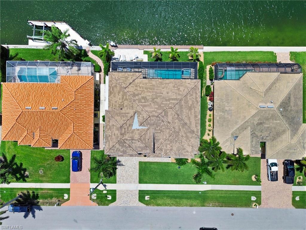 MARCO BEACH - Residential