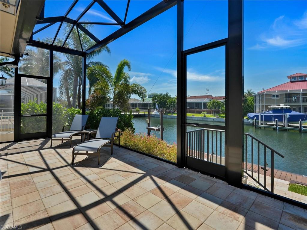 MARCO BEACH - Residential