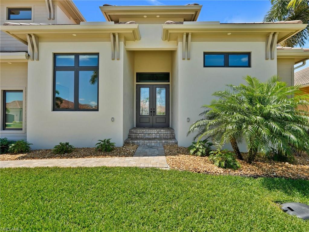 MARCO BEACH - Residential