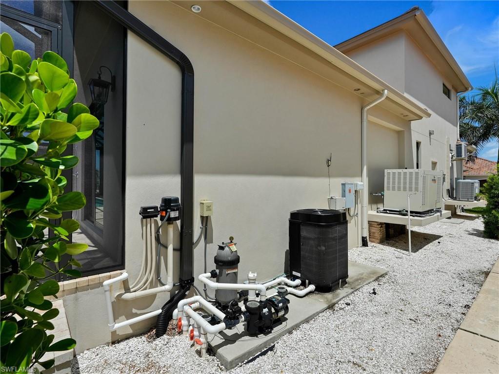 MARCO BEACH - Residential