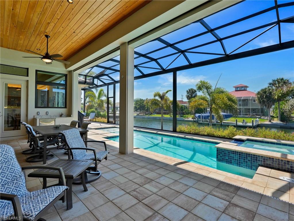MARCO BEACH - Residential
