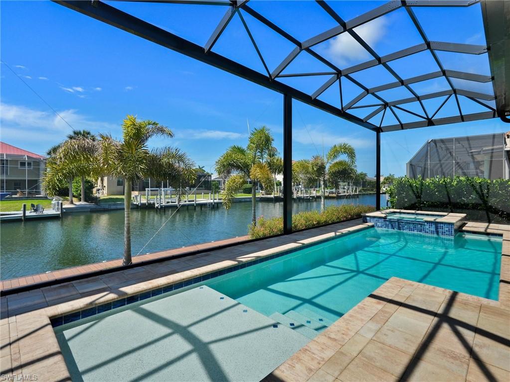 MARCO BEACH - Residential