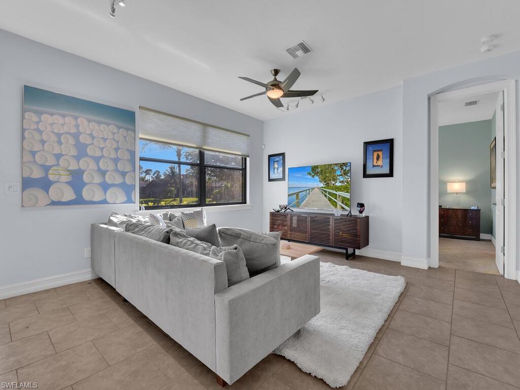 TUSCANY POINTE - Residential