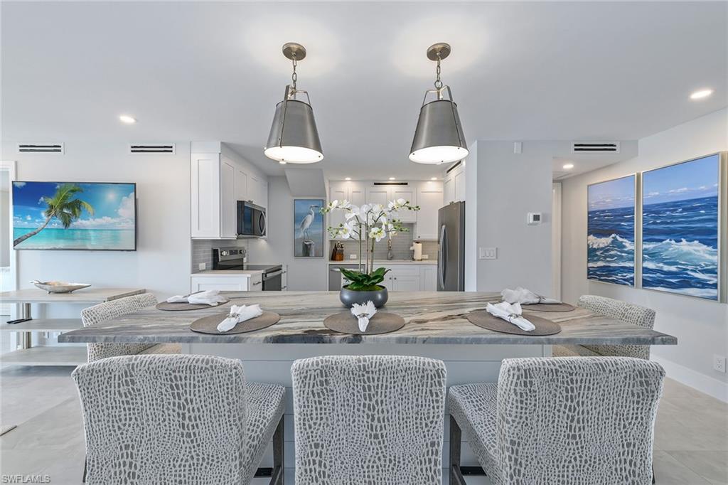 NAPLES CONTINENTAL - Residential