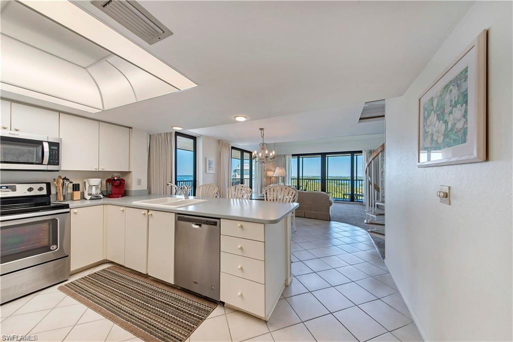 SANIBEL HARBOUR TOWER CONDO - Residential