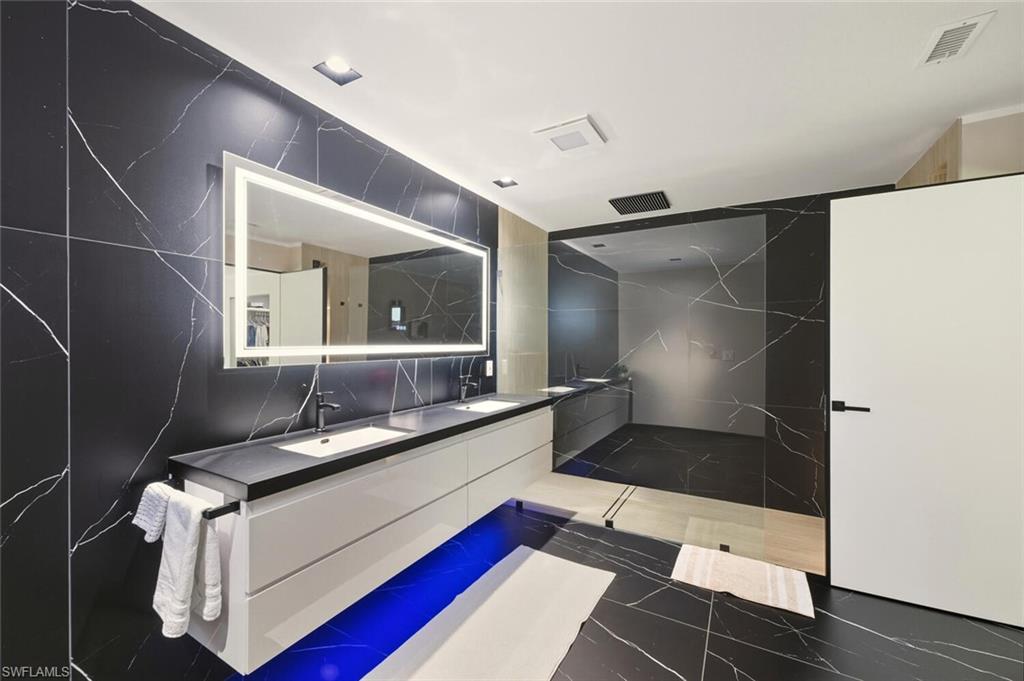 HERITAGE GREENS - Residential