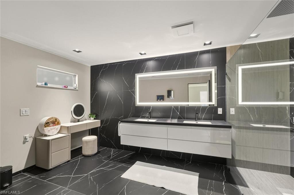 HERITAGE GREENS - Residential