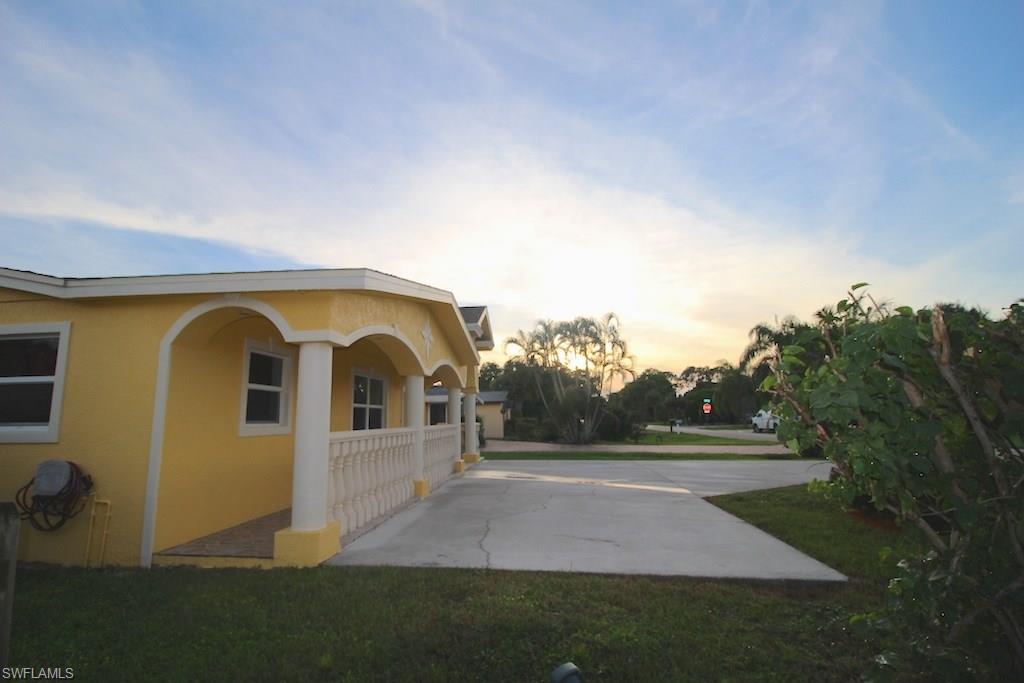 NAPLES PARK - Residential