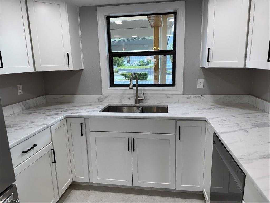 AVALON PLACE CONDO - Residential