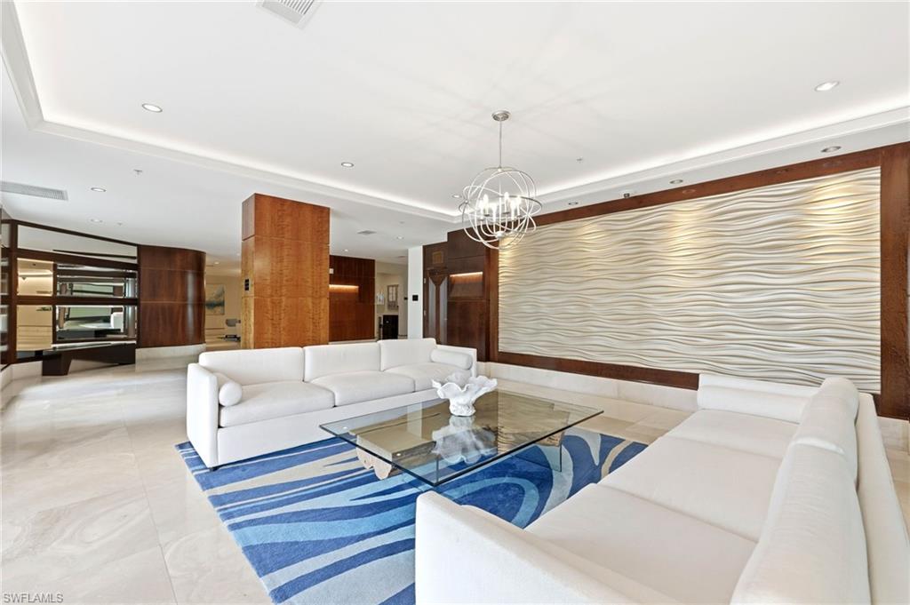 GRANDE GENEVA - Residential