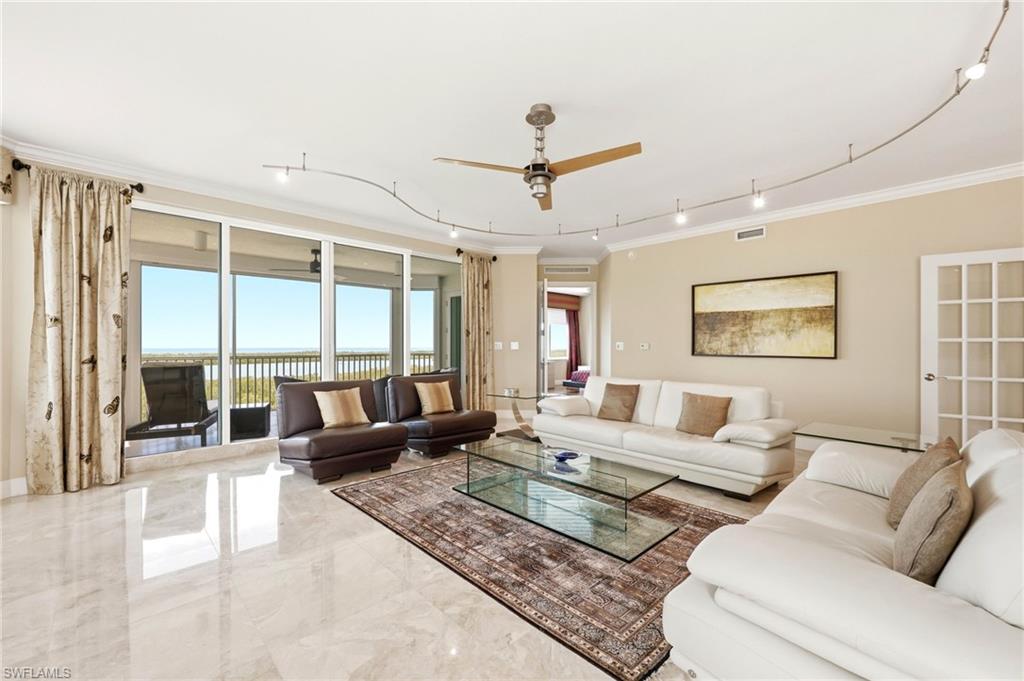 GRANDE GENEVA - Residential