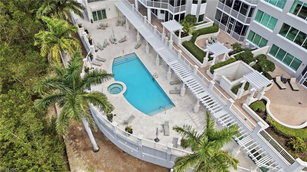 GRANDE GENEVA - Residential