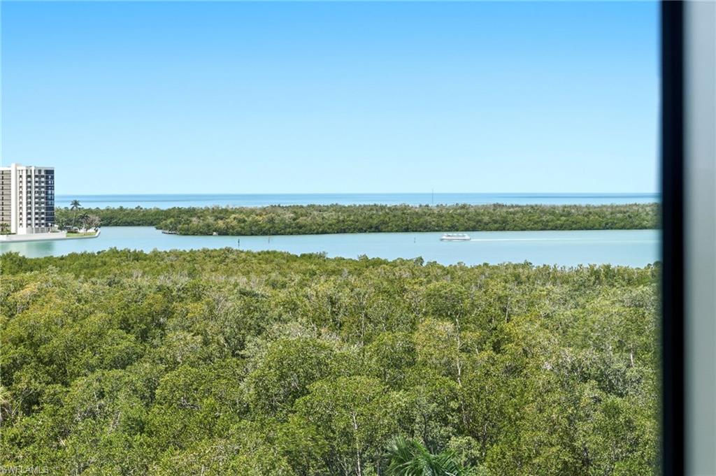 GRANDE GENEVA - Residential