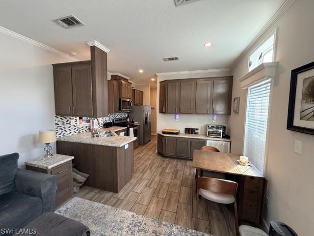 CYPRESS TRAIL RV RESORT - Land