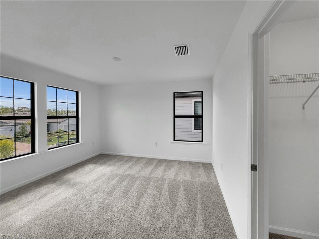 HAMPTON LAKES - Residential Lease