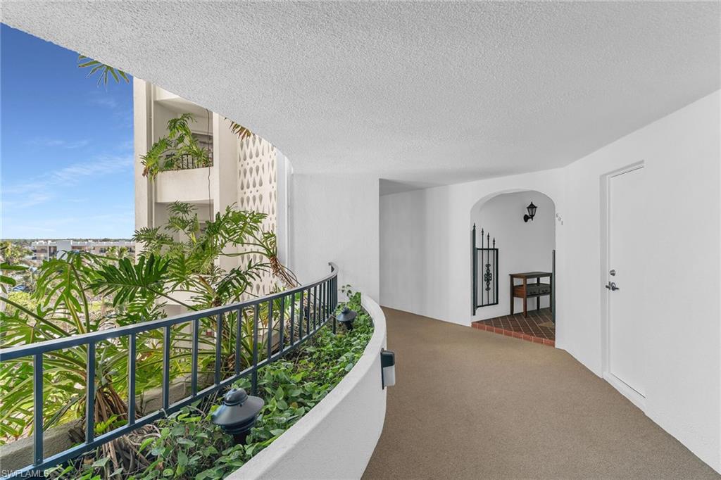 3951 Gulf Shore BLVD N 601