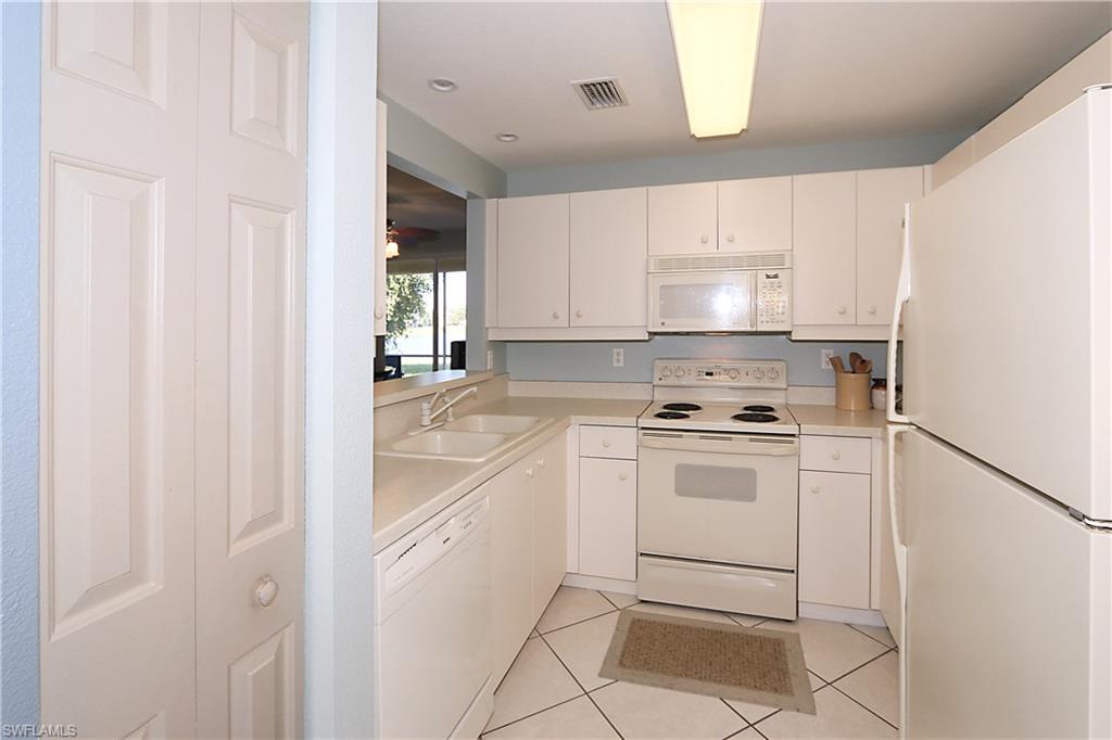 HUNTINGTON LAKES - Residential