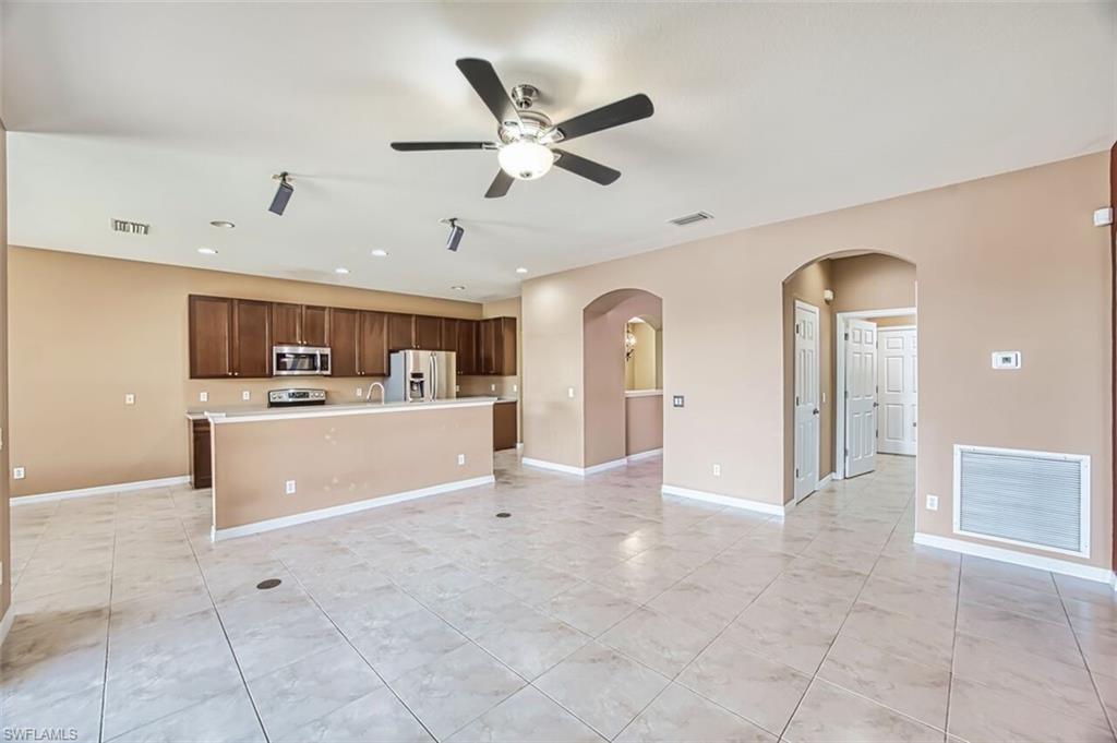 COLONY TRACE - Residential