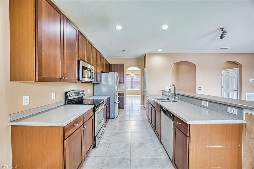 COLONY TRACE - Residential